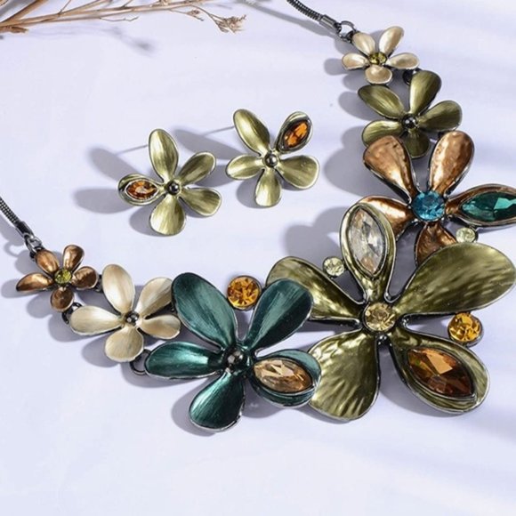 AMYJANE Jewelry - Spring Leaf Floral Bohemian Boho Green Jewelry Set